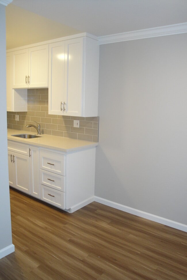 Photo - 2327 Pauline Dr Unit #2