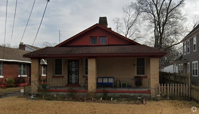 Building Photo - 854 Woodlawn St Rental