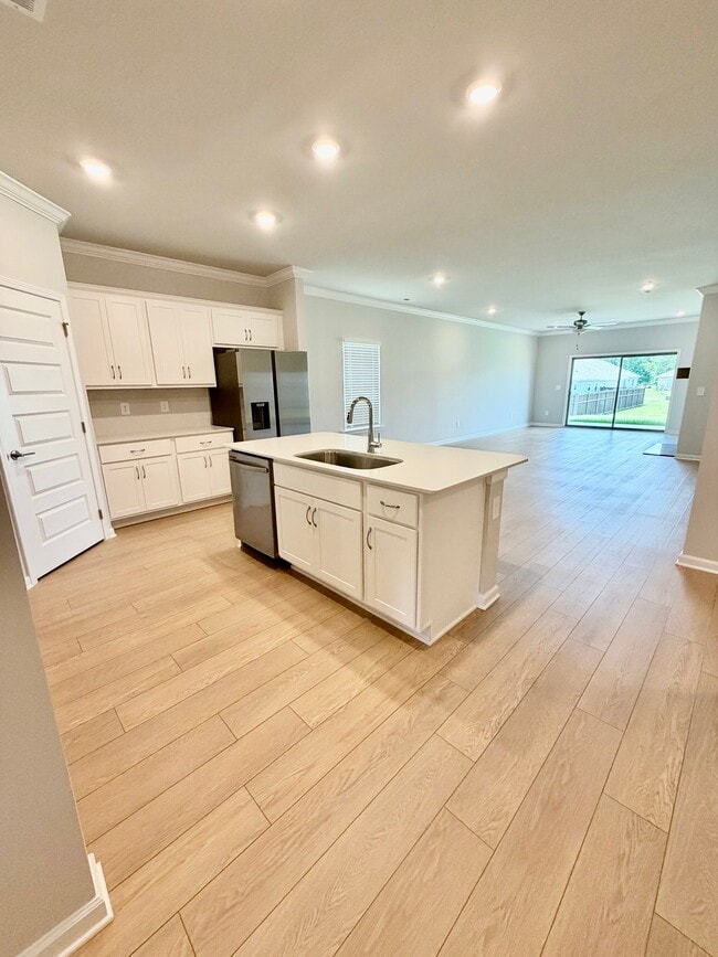 Photo - 202 Cobbdale Park Dr