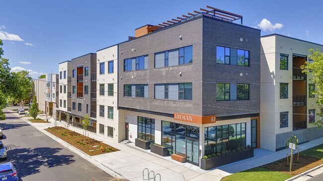 Building Photo - Ridian Rental