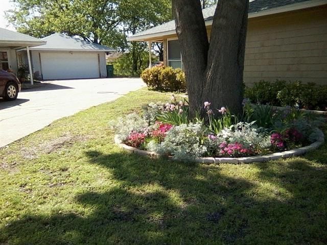 Photo - 2430 Lakeview Cir