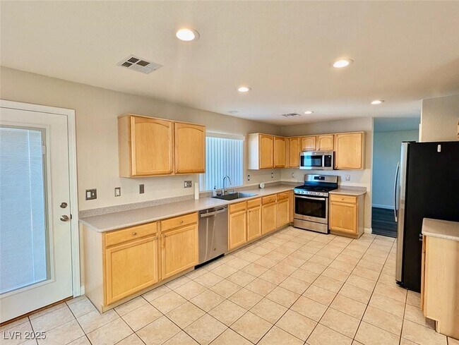 Photo - 1232 Swanbrooke Dr