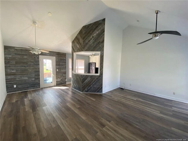 Photo - 5715 Walkabout Rd