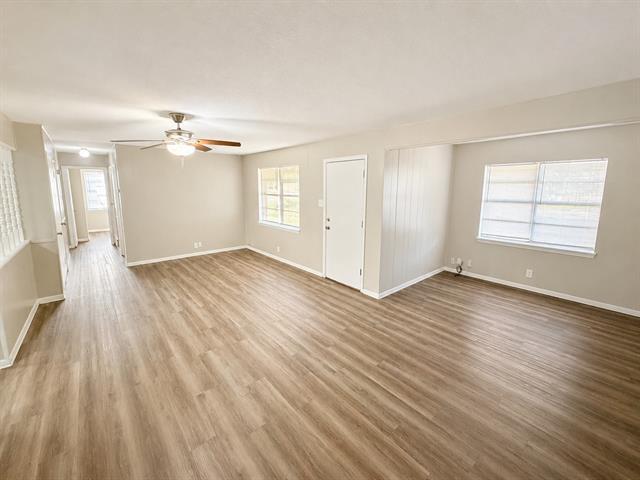 Photo - 1902 Joslin St