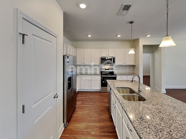 Photo - 2209 Flannery Ln