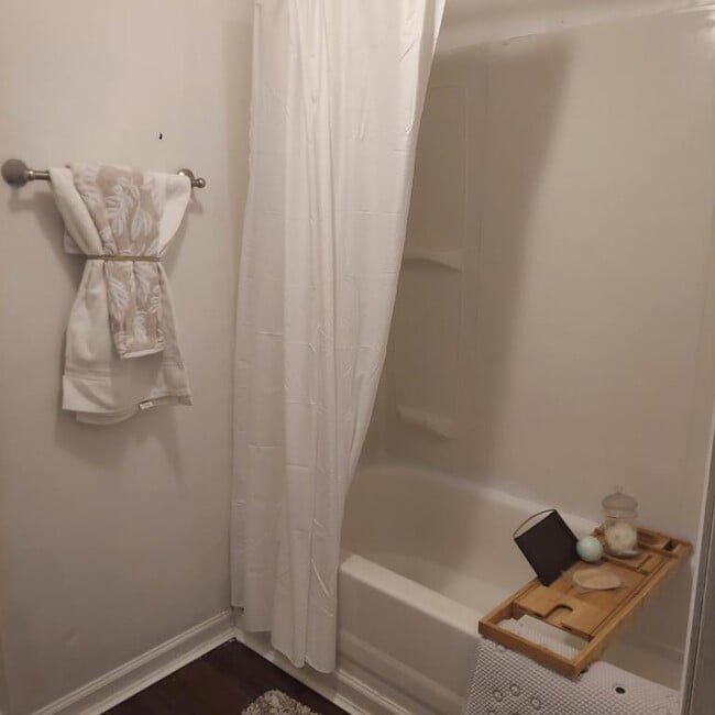 Photo - 450 Highland Ave NW