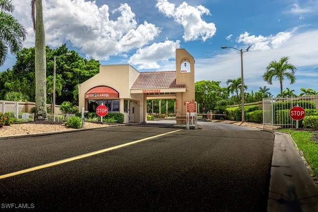 Building Photo - 13201 Oakmont Dr Unit 1