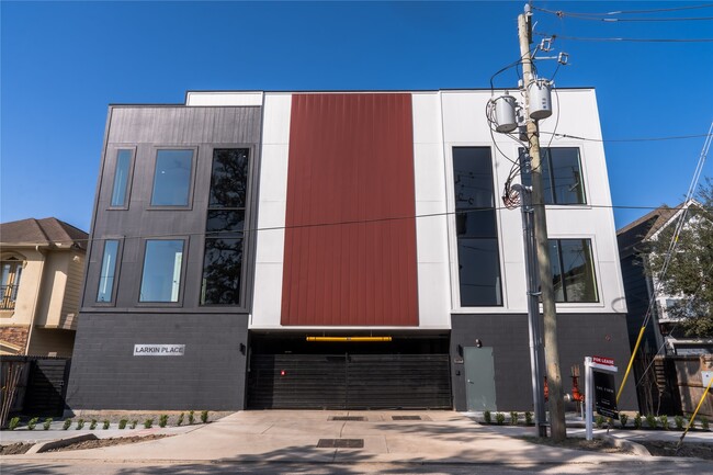 Photo - 5614 Larkin St Unit B