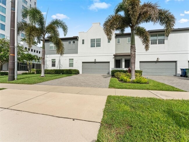 Photo - 2723 S Ysabella Ave