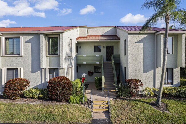 Photo - 5473 SE Miles Grant Rd Unit 206