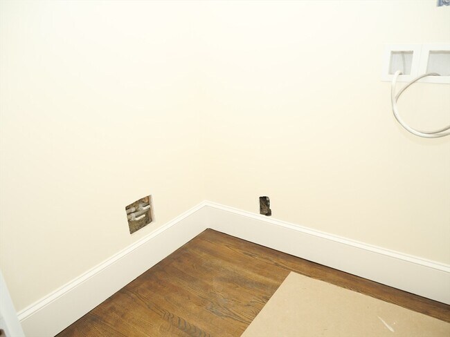 Photo - 257 W Newton St Unit 2