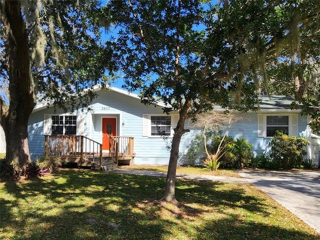 Building Photo - 2617 Pine Tree Dr Rental
