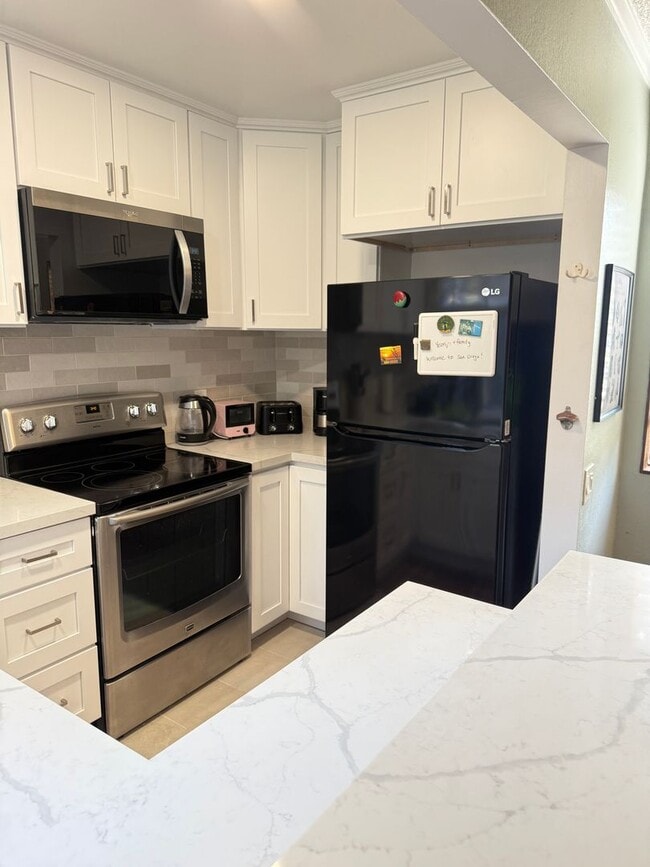 Photo - Centrally located Mission Valley 2 bedroom condo