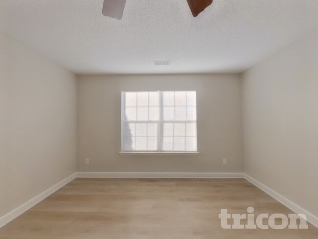 Photo - 2918 Brekonridge Centre Dr