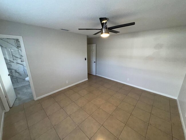 Photo - 3856 Van Cott St