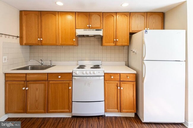 Photo - 1635 Passyunk Ave Unit REAR