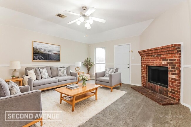 Photo - 3824 Clay Mathis Rd