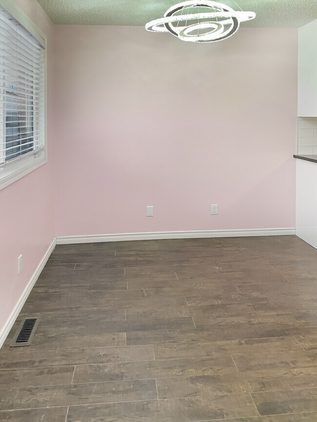 Photo - 4769 Hubalta Rd SE