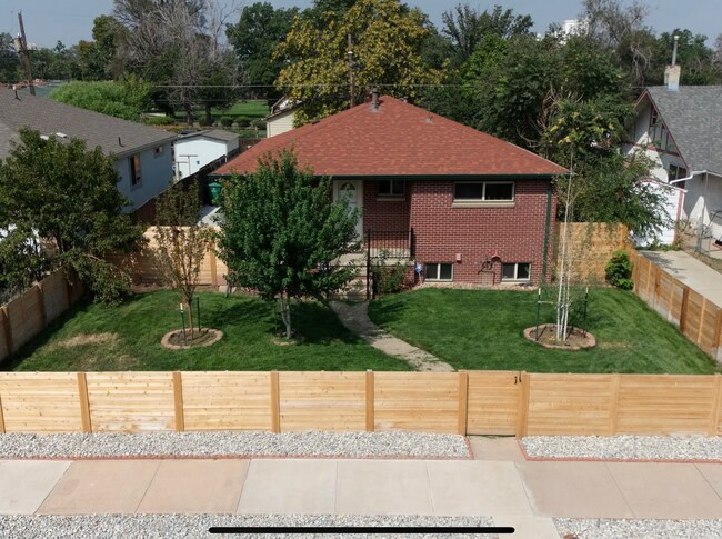 Photo - 4431 Fillmore St