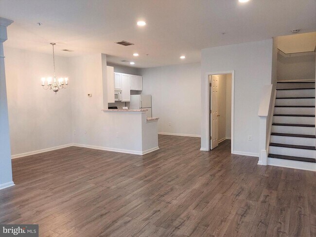 Photo - 8709 Spring Brook Way