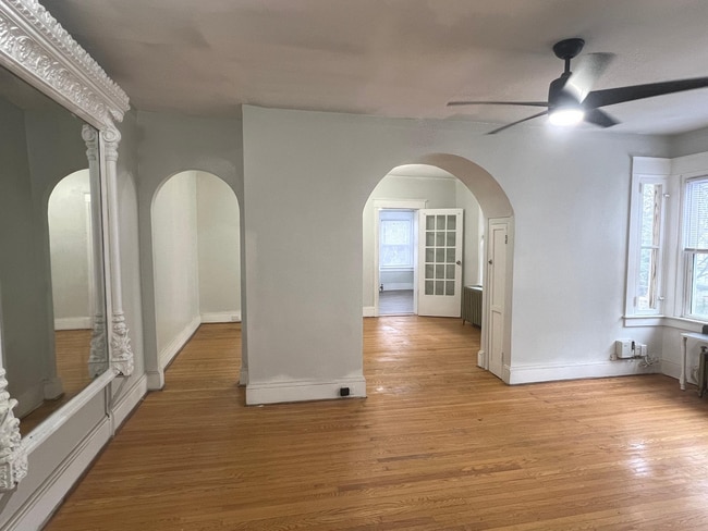 Photo - 513 E 19th St Unit B