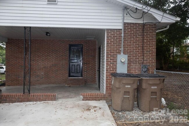 Photo - 1411 Frederick St