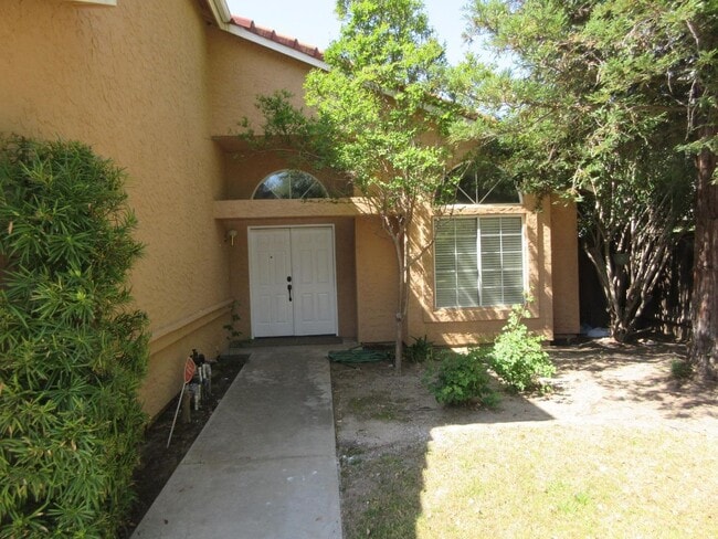 Photo - 4 Bed, 2.5 Bath Home with 3-Car Garage in Clovis Unified School District