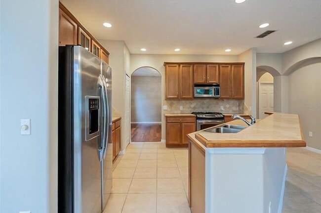 Photo - Spacious 3/2 with enclosed office and fence enclosed yard!