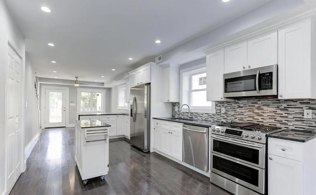 Photo - 3966 East Capitol St NE