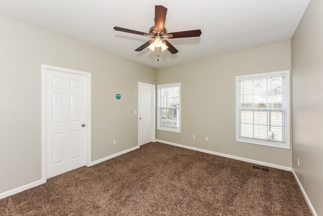 Photo - 5184 Pebble Creek Dr House