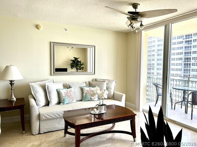 Building Photo - 2080 S Ocean Dr Unit 1608