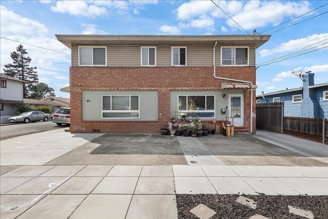 Building Photo - 92 Maitland Dr Unit 92 Maitland Dr #F - LU