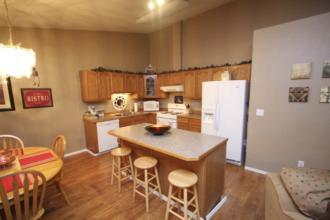 Photo - Beautiful 3 Bedroom South Anchorage Condo!