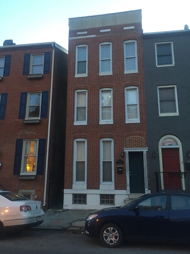 Photo - 1430 Light St House