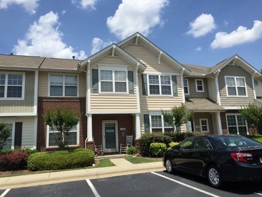 Building Photo - A Cozy 2bedroom Town home in Fort Mill