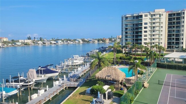 Photo - 660 Island Way Unit 405