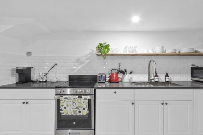 Photo - 432 Atkins Ave