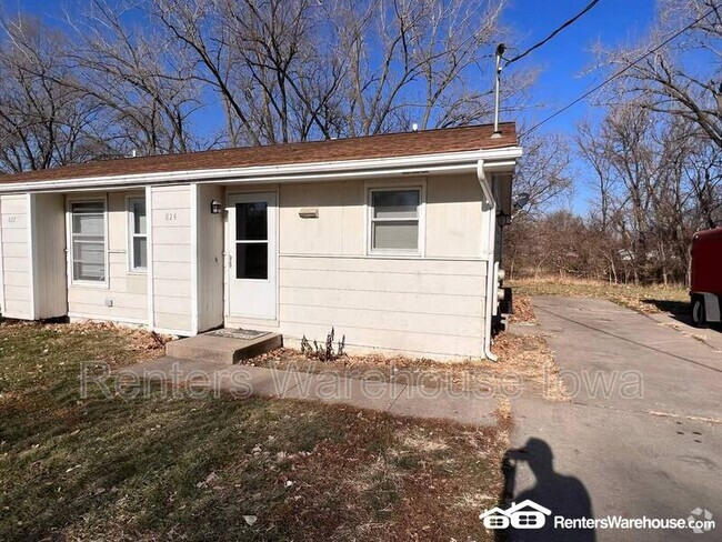 Building Photo - 824 Hartford Ave Rental