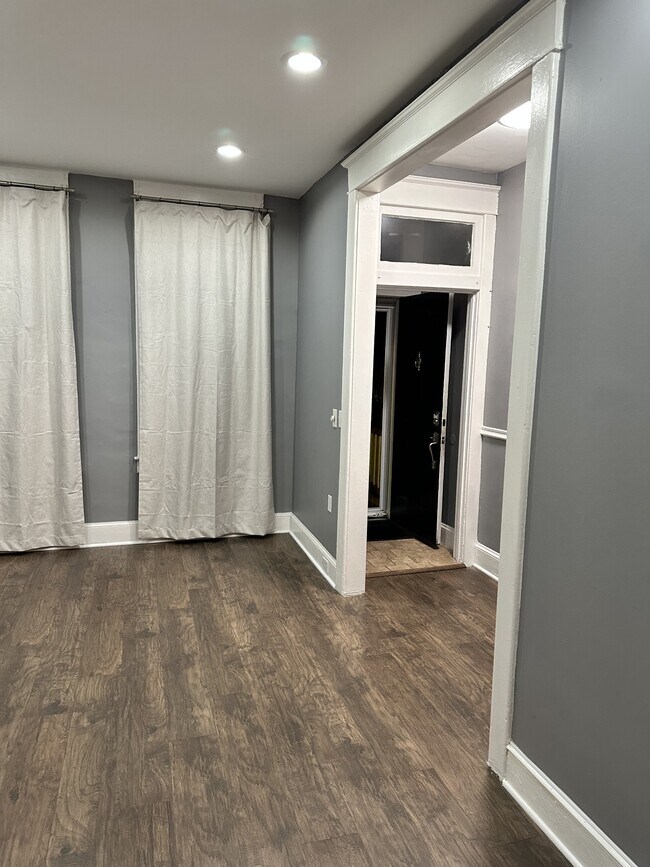 Photo - 2204 Clifton Ave