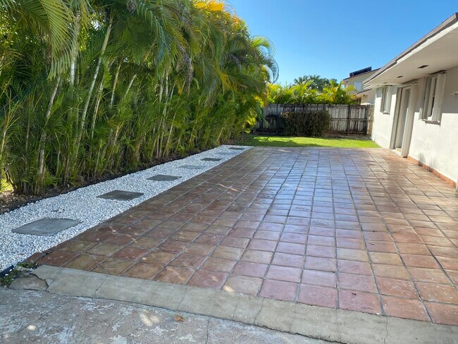 Photo - 7201 SW 102nd Ave