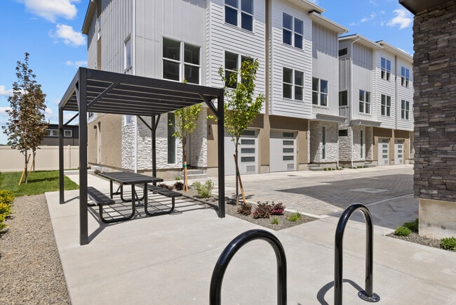 Photo - 478 E Violets Cv Ln