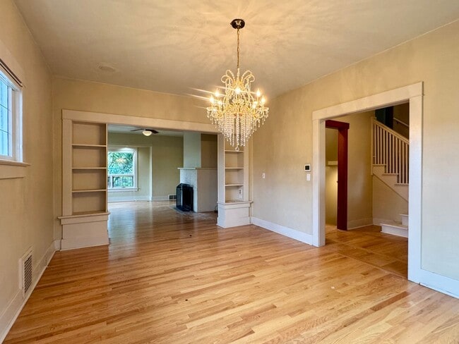 Photo - Queen Anne Home