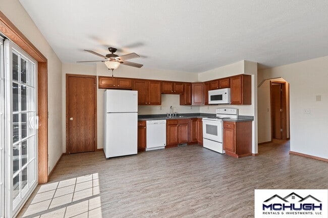 Photo - 527 Northridge Dr