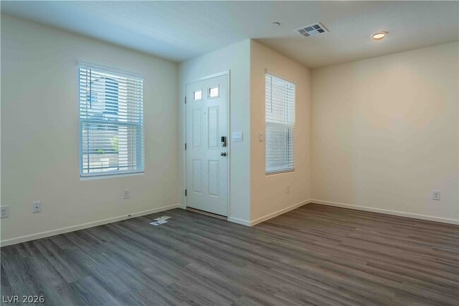 Photo - 3727 Celesta Vis Ave