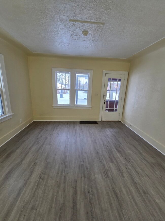 Photo - 1938 Clinton St Unidad 1