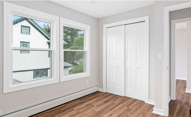 7 Monroe St Unit 2