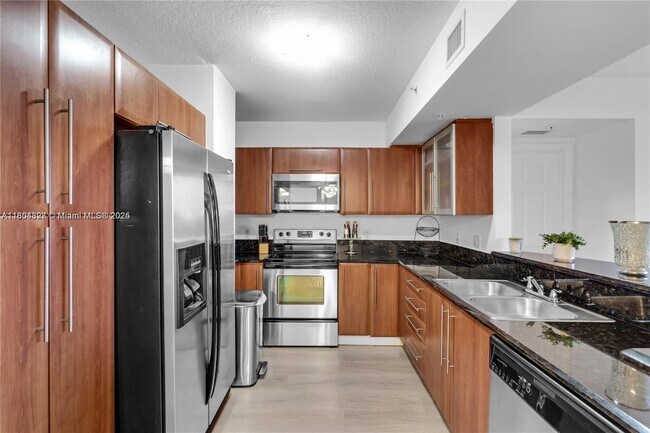 Photo - 3232 SW 22nd St Unit 1004