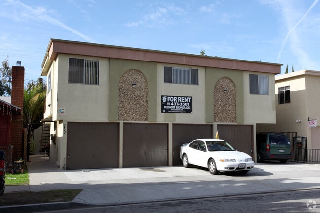 Building Photo - 759 Freeman Ave