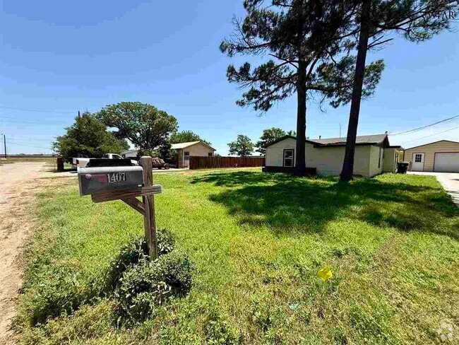 Building Photo - 1407 Michna Ln Rental