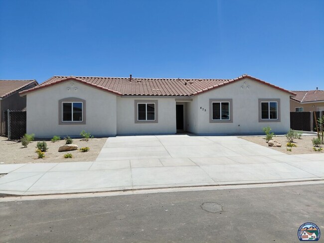475 Palomino Ct